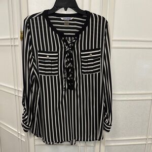 Avenue Black and White 3/4 Sleeve Tie Front Blouse